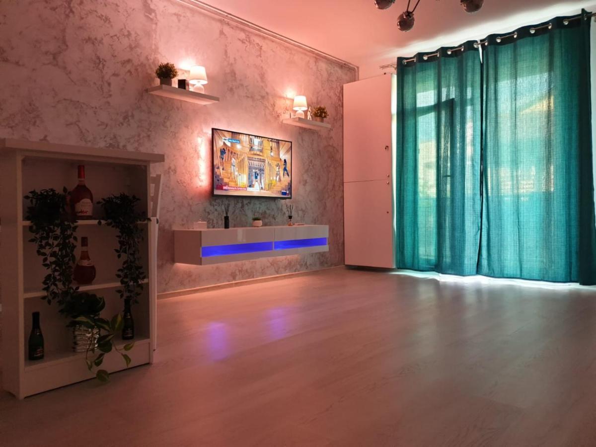 Delux Studio Mamaia Nord Navodari Bagian luar foto