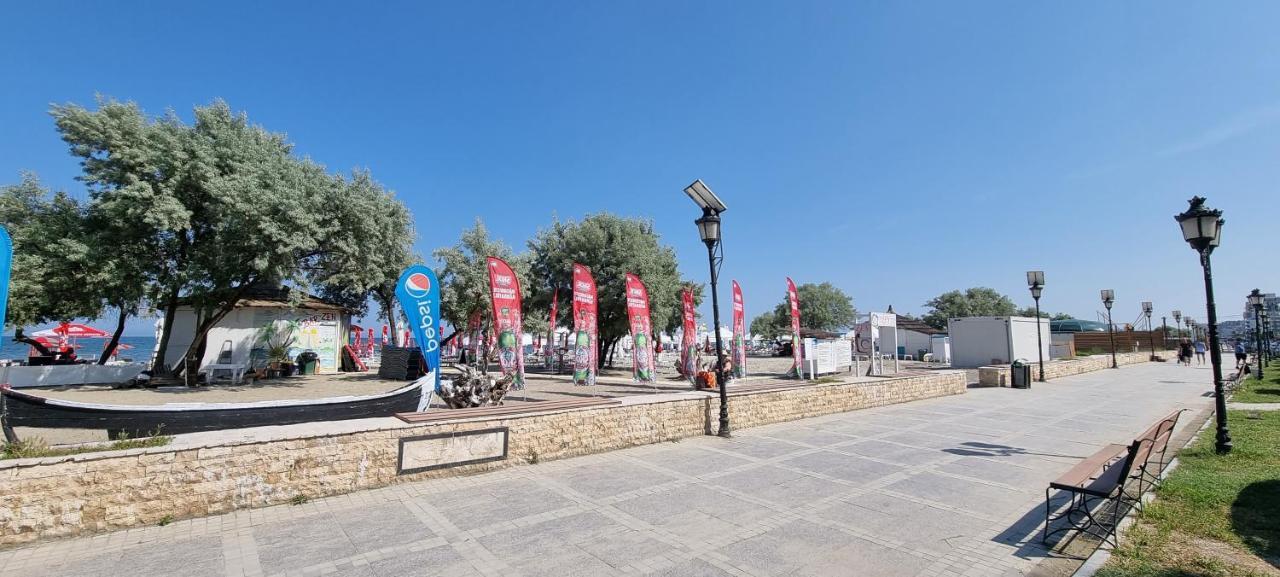 Delux Studio Mamaia Nord Navodari Bagian luar foto